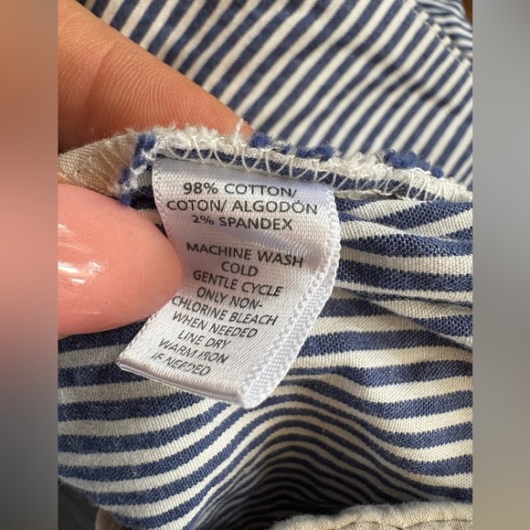 Ann Taylor LOFT Julie / Seersucker Stripe High Waist Crop Capri Pants / Size 2 - Picture 3 of 9